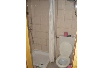 Hrvatska Privát Sreser, Eksterijer